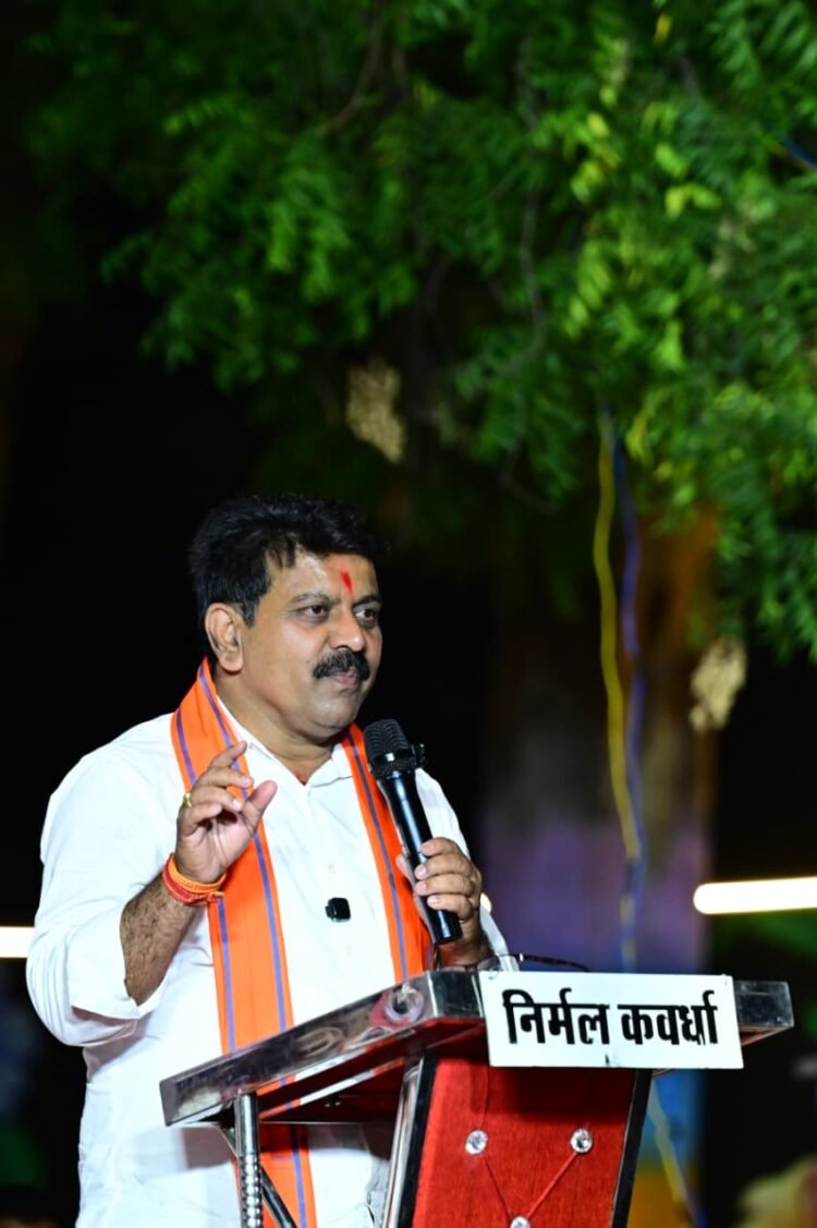 कवर्धा को मिली नई सौगात-उप मुख्यमंत्री श्री विजय शर्मा ने किया “मित्र मिलन चौपाटी” का भव्य लोकार्पण