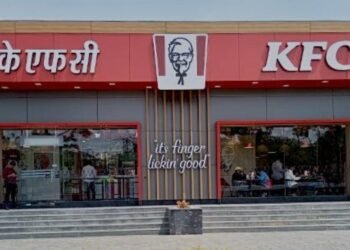 टीम प्रहरी अभियान के तहत बड़ी कार्रवाई: पचपेड़ी नाका स्थित केएफसी पर नगर निगम का शिकंजा