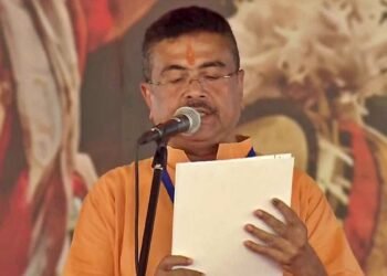 शुभेंदु अधिकारी ने ली पश्चिम बंगाल के मुख्यमंत्री पद की शपथ, पीएम मोदी समेत कई दिग्गज रहे मौजूद