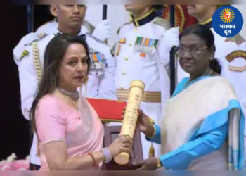 दिवंगत एक्टर धर्मेंद्र को मिला ‘पद्म विभूषण’, भावुक हुआ परिवार; बेटी अहाना फूट-फूटकर रोईं, हेमा मालिनी की आंखें भी हुईं नम