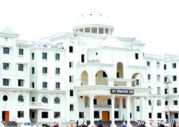 BREAKING | रायपुर नगर निगम: अवैध कॉलोनी नियमितीकरण में ₹100 करोड़ का मार्ग संरचना महाघोटाला! मामला क्या है?