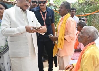 ’ज्ञान भारतम् अभियान के अंतर्गत बड़े कनेरा में मिलीं 150 वर्ष पुरानी दुर्लभ पांडुलिपियां’