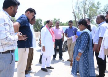उप मुख्यमंत्री श्री अरुण साव के बस्तर प्रवास का दूसरा दिन : मिशन अमृत, राष्ट्रीय राजमार्ग और तालाब सौंदर्यीकरण कार्यों का किया निरीक्षण