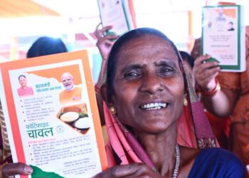 जशपुर जिले में 2.68 लाख से अधिक राशन कार्डधारियों को मिल रहा खाद्य सुरक्षा का लाभ