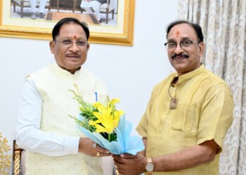 मुख्यमंत्री से छत्तीसगढ़ योग आयोग के नवनियुक्त अध्यक्ष श्री संजय अग्रवाल ने की सौजन्य मुलाकात