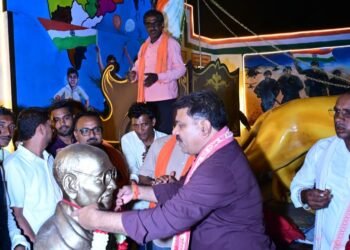 उप मुख्यमंत्री श्री विजय शर्मा ने भारत माता की प्रतिमा एवं भव्य शहीद स्मारक का किया लोकार्पण