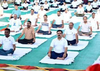 ऋषि-मुनियों की अमूल्य विरासत है योग, इसे जीवन का हिस्सा बनाएं – उप मुख्यमंत्री श्री विजय शर्मा