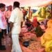 मर्दापाल के साप्ताहिक बाजार में अचानक पहुंचे उप मुख्यमंत्री श्री विजय शर्मा