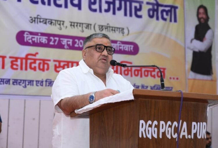 संभाग स्तरीय रोजगार मेले में युवाओं का बढ़ाया उत्साह, मंत्री श्री राजेश अग्रवाल बोलेकृ प्रतिभा और कौशल को मिलेगा बेहतर अवसर