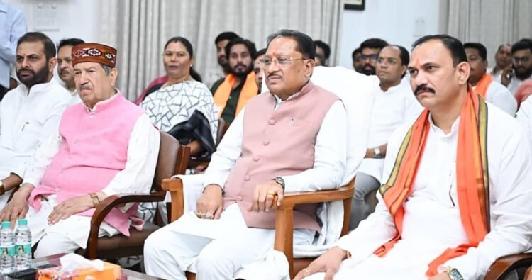 जनभागीदारी और जनप्रेरणा का सशक्त माध्यम बना ‘मन की बात’ : मुख्यमंत्री श्री विष्णु देव साय