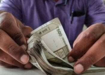 2026 में कितना होगा इंक्रीमेंट, अलग-अलग सेक्‍टर की कंपनियों ने बताया अपना प्‍लान
