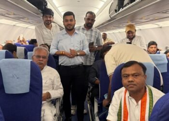 रायपुर में बारिश और तेज हवाओं का असर, नेताओं को लेकर आ रही इंडिगो फ्लाइट नागपुर भेजी गई