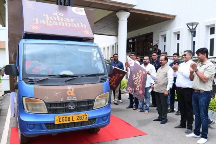 उप मुख्यमंत्री श्री अरुण साव ने “जोहार श्री जगन्नाथ रथ” को झंडा दिखाकर किया रवाना
