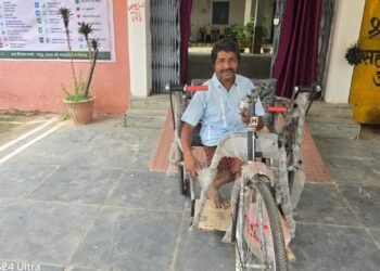 24 घंटे में दिव्यांग तक पहुंची ट्राइसाइकिल