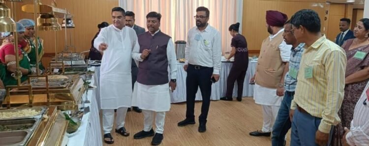 अबूझमाड़ का स्वाद पहुँचा विधानसभा- अरक चावल की महक से