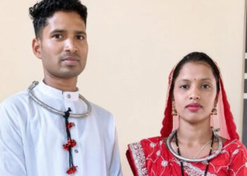 सुशासन का ‘सेवा सेतु’: नेतानार के फूलसिंह और रामबती को आवेदन के दिन ही मिला विवाह प्रमाण पत्र