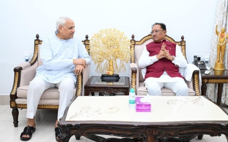 मुख्यमंत्री श्री विष्णुदेव साय से लघु उद्योग भारती के प्रतिनिधिमंडल ने की सौजन्य मुलाकात: 14वें इंडिया इंडस्ट्रियल फेयर की तैयारियों पर हुई चर्चा