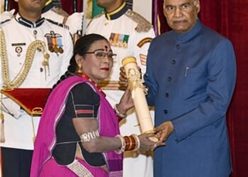 पद्म विभूषण तीजन बाई को भावभीनी श्रद्धांजलि: छत्तीसगढ़ की लोकसंस्कृति की अमर आवाज़ हुई शांत