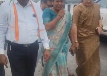 पहली ही बारिश में 22 करोड़ के बरगा रेलवे ओवरब्रिज की खुली पोल