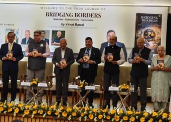एनआरआई परिवारों की कर और संपत्ति से जुड़ी मुश्किलों को आसान बनाएगी सीए विनोद रावल की नई पुस्तक ‘ब्रिजिंग बॉर्डर्स’