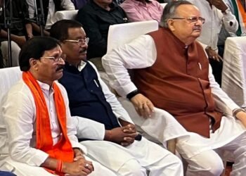 हिमांशु द्विवेदी के सवालों के सामने नेताओं की हुई असली परीक्षा, डॉ. रमन सिंह की सहजता और संयम ने जीता दिल