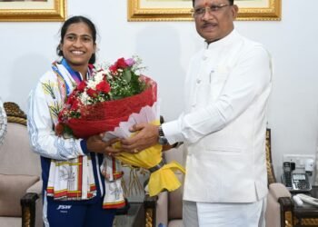 राष्ट्रमंडल खेलों की रजत पदक विजेता ज्ञानेश्वरी यादव का मुख्यमंत्री निवास में भव्य स्वागत