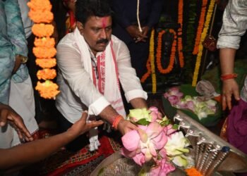 हर-हर महादेव और बोल-बम के जयघोष के साथ निकली भोरमदेव पदयात्रा, शिवमय हुआ कबीरधाम