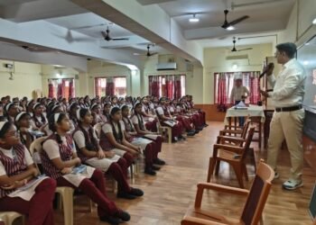 राष्ट्रीय एचपीवी टीकाकरण अभियान के तहत छात्राओं को किया गया जागरूक