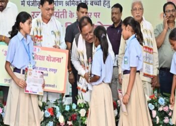 विशेष लेख : ढाई साल की उपलब्धियाँ- छत्तीसगढ़ का श्रमिक कल्याण के क्षेत्र में नई पहचान