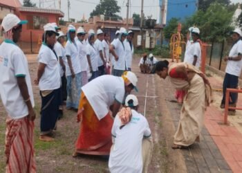 बिरेभाट में 33 महिलाएं सीख रहीं राजमिस्त्री का हुनर