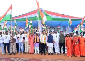 नारायणपुर से शुरू हुई बस्तर तिरंगा यात्रा