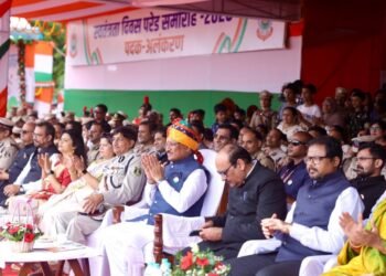 स्वतंत्रता दिवस समारोह: शालेय विद्यार्थियों की सांस्कृतिक प्रस्तुतियों ने बांधा समां