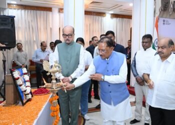 राज्यपाल श्री रमेन डेका और मुख्यमंत्री श्री विष्णु देव साय की उपस्थिति में लोक भवन से ‘नशा मुक्त युवा विकसित भारत संकल्प अभियान’ का शुभारंभ