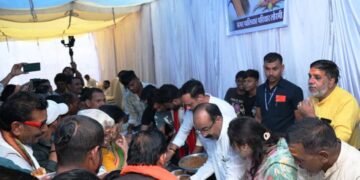 उप मुख्यमंत्री श्री अरुण साव ने बाबाघाट धाम में किया रुद्राभिषेक