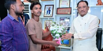 मुख्यमंत्री कैंप कार्यालय की संवेदनशील पहल से अविनाश को मिला नया जीवन
