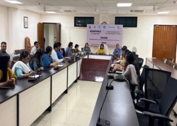 किशोर स्वास्थ्य सेवाओं को बेहतर बनाने हेतु राज्य स्तरीय बैठक