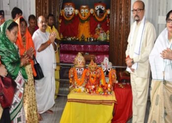 रक्षाबंधन पर राज्यपाल श्री रमेन डेका ने भगवान जगन्नाथ के दर्शन कर बांधा रक्षासूत्र