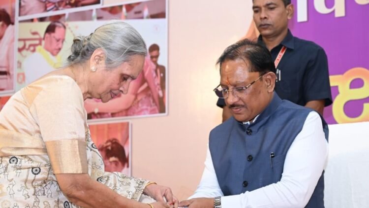बहनों का स्नेह और आशीर्वाद मेरे लिए अनमोल : मुख्यमंत्री श्री विष्णु देव साय