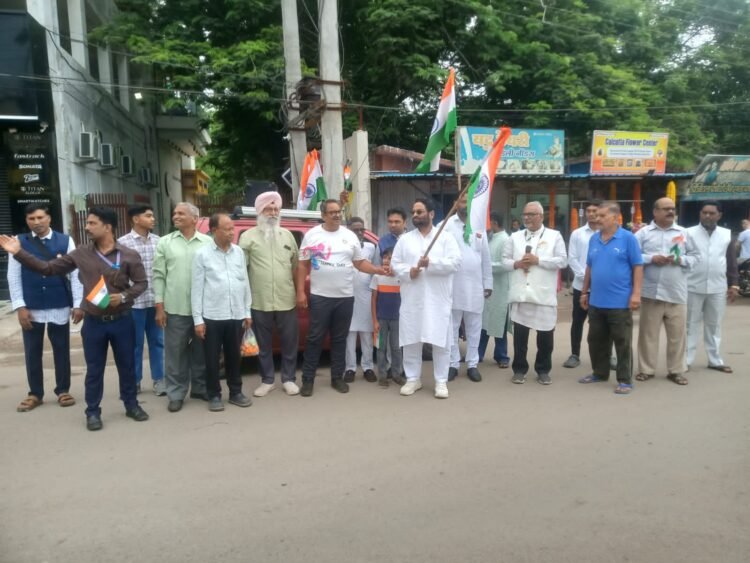 तिरंगा बाईक रैली : शांति प्रार्थना के साथ राष्ट्र के लिए एकजुट हुआ मसीही समाज