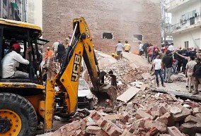 सत्य निकेतन हादसे की जांच में खुला मालिकाना राज, पीजी के मालिक हरिराम गुप्ता के साथ पत्नी-बेटा भी क्यों गिरफ्तार?