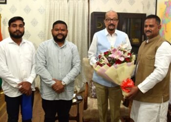 राज्यपाल श्री रमेन डेका से अखिल भारतीय कुर्मी क्षत्रिय महासभा के प्रतिनिधिमंडल की सौजन्य मुलाकात