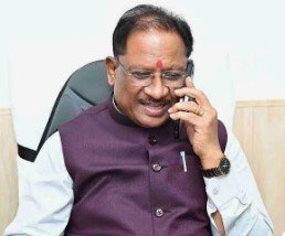 अंबिकापुर के सड़क की वायरल वीडियो का मुख्यमंत्री ने लिया संज्ञान: कलेक्टर अजीत वसंत से दूरभाष पर की चर्चा, सड़क को तत्काल सुधारने के दिए निर्देश