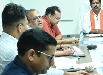 आशीर्वाद के दीयों से पूरा छत्तीसगढ़ हो रौशन – रायपुर : आशीर्वाद के दीयों से पूरा छत्तीसगढ़ हो रौशन – उप मुख्यमंत्री श्री विजय शर्मा