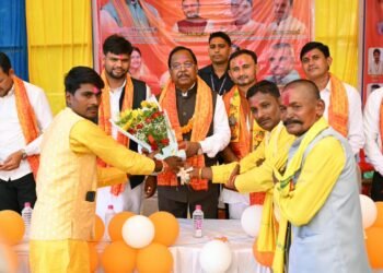दुग्ध उत्पादन का व्यवसाय कर परिवार को बना सकते हैं सक्षम- मंत्री श्री नेताम