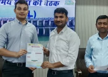 जाते-जाते किसी की दुनिया रोशन करने का संकल्प