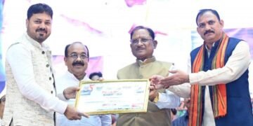 आयुर्वेद भारत की प्राचीन ज्ञान परंपरा की अमूल्य धरोहर, आधुनिक स्वास्थ्य सेवाओं के साथ भारतीय चिकित्सा पद्धतियों को भी दे रहे बढ़ावा – मुख्यमंत्री श्री विष्णुदेव साय