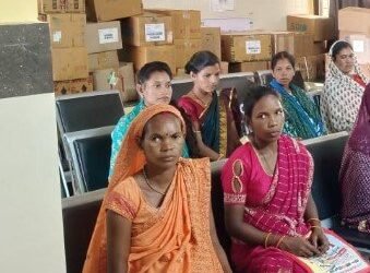सुरक्षित मातृत्व के लिए सूरजपुर में 1,180 गर्भवती महिलाओं की जांच