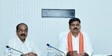 उप मुख्यमंत्री विजय शर्मा की अध्यक्षता में राजनीतिक प्रकरण वापसी समिति की हुई अहम बैठक