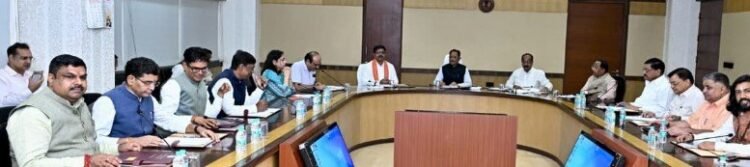 मुख्यमंत्री श्री विष्णु देव साय की अध्यक्षता में आज यहां मंत्रालय महानदी भवन में आयोजित कैबिनेट की बैठक में अनेक महत्वपूर्ण निर्णय लिए गए