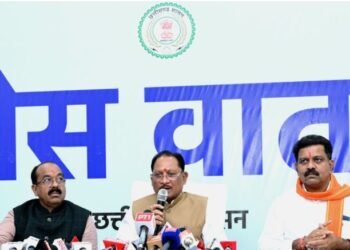 मुख्यमंत्री श्री विष्णु देव साय और उप मुख्यमंत्री श्री अरुण साव ने कैबिनेट की बैठक में लिए गए निर्णयों की जानकारी दी